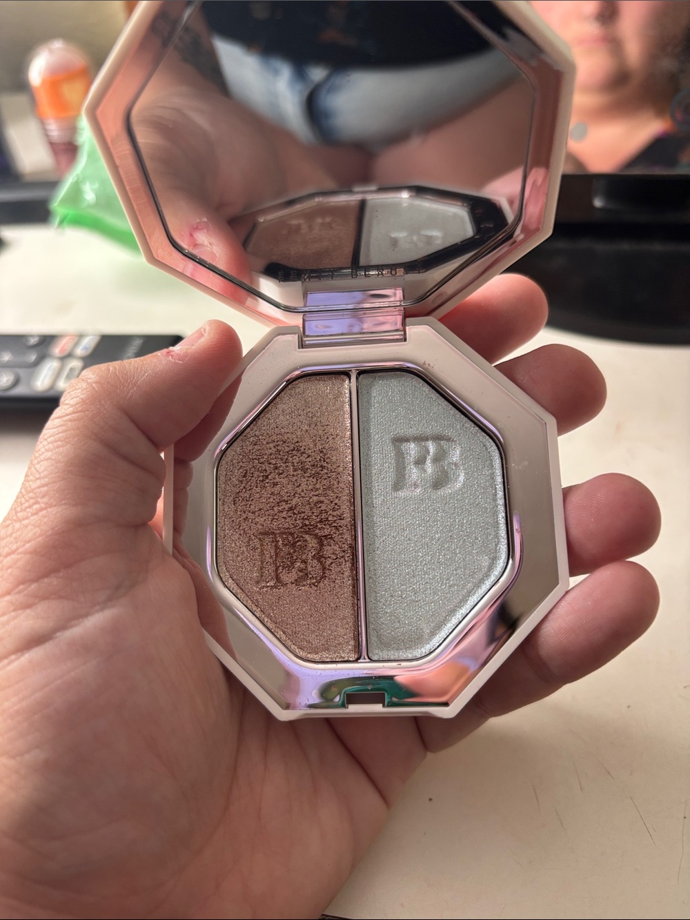 Fenty Beauty Compact - Picture 3 of 3